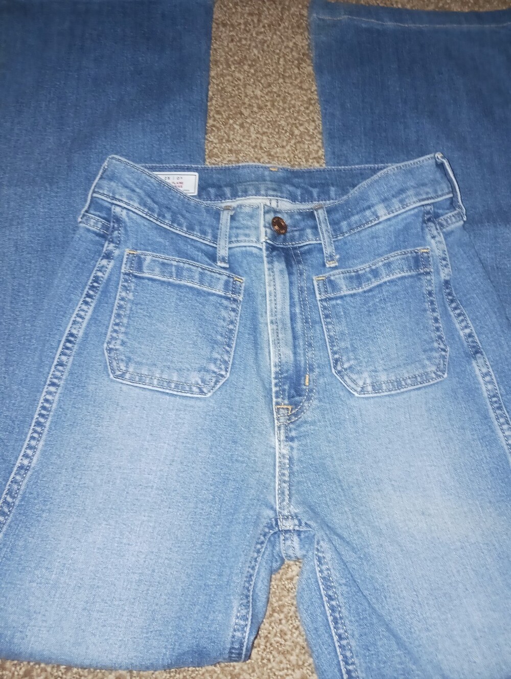 GAP Light Blue 1970's Flare Women’s Jeans's - Picture 2 of 5
